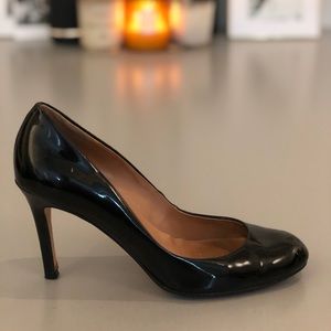 Ann Taylor round toe patent leather heels